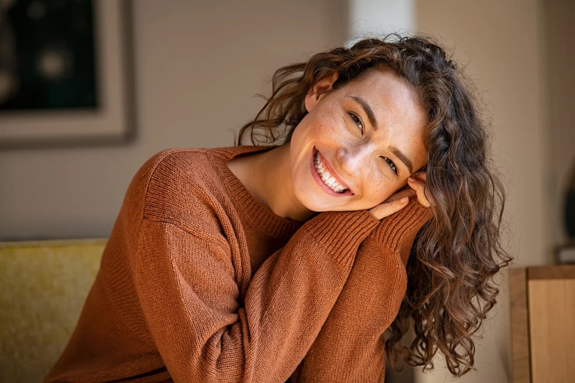 Warm portrait of a woman, brand hero